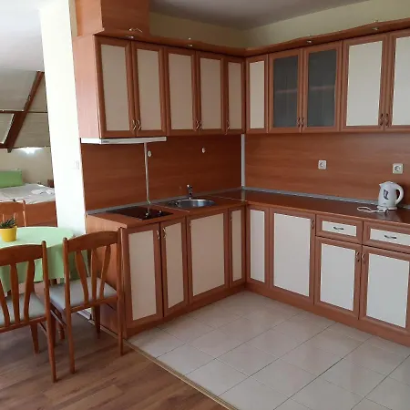Guest house Къща Старият Кестен Nesebar